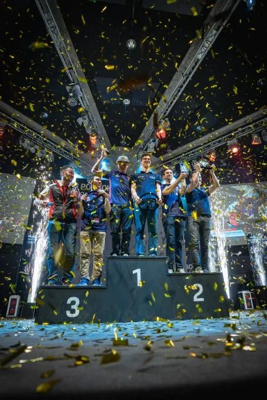 南宫体育虚拟赛车模拟器投注体验